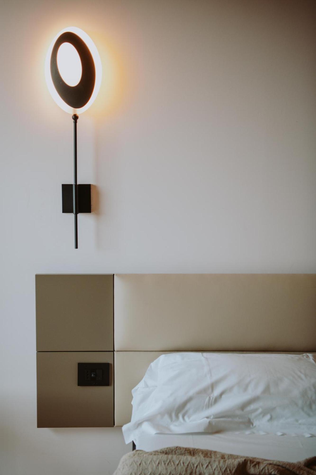 Aqva Boutique Hotel (Adults Only) Sirmione Bagian luar foto